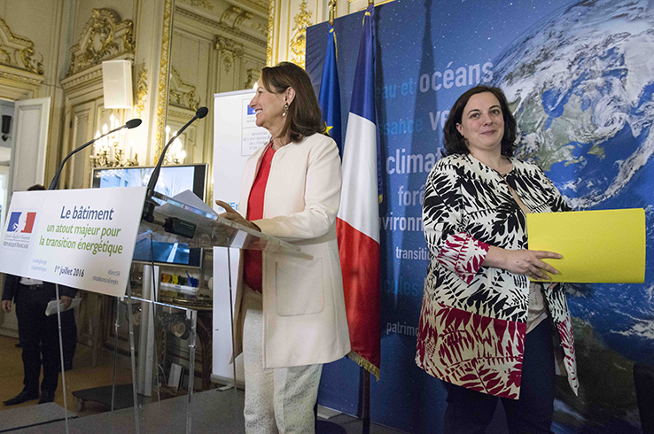 Conférence de presse de Ségolène ROYAL et Emmanuelle COSSE sur le bâtiment:un atout pour la transition énergétique HR salon des Aigles